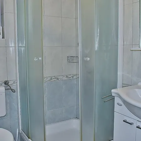 Apartman Galli S Pogledom Na Grad Rab Apartment Banjol