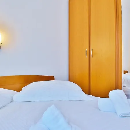 Apartman Galli S Pogledom Na Grad Rab Banjol